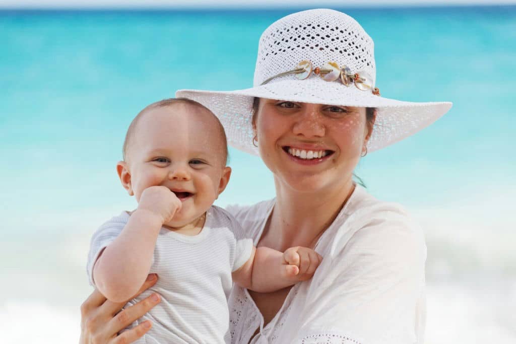 mother-and-baby-on-the-beach